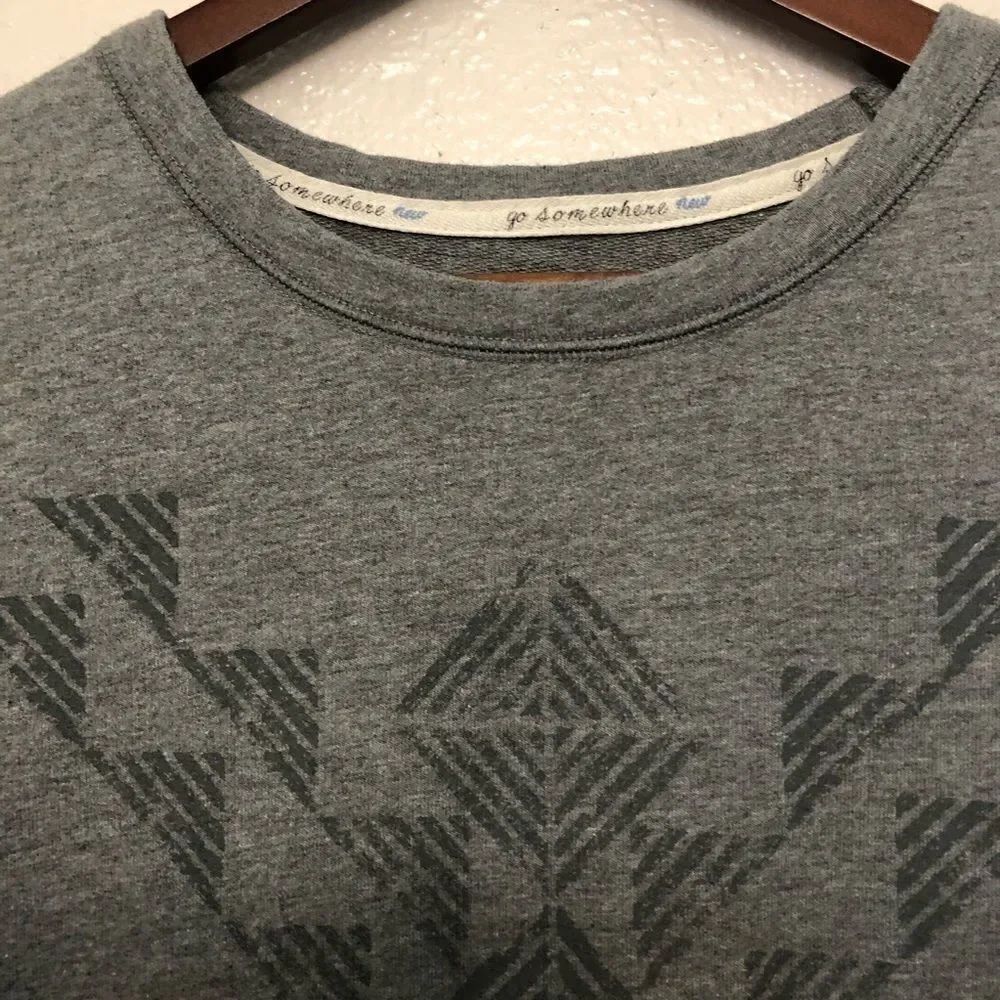 Toms Aztec Gray crewneck long sleeve cropped pullover Sweatshirt -M - Picture 5 of 9
